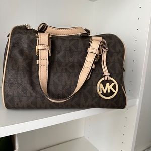 Michael Kors speedy bag